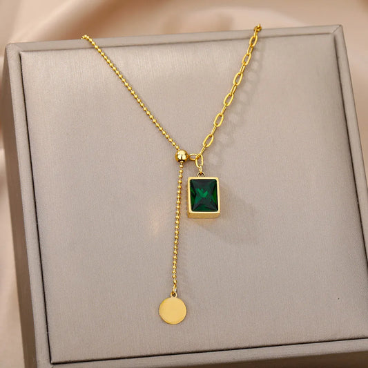 Emerald Stone & Disc Layered Necklace Set™